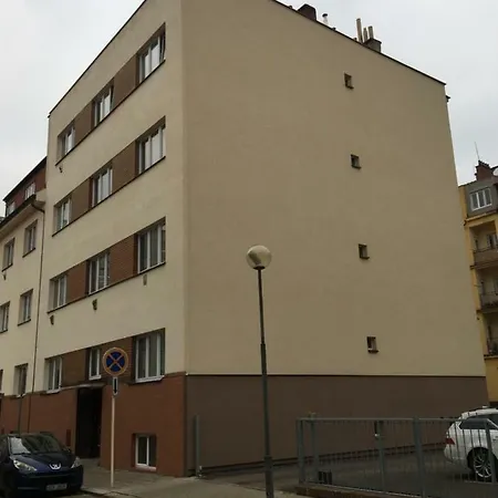 Hradec Králové Ap10 - Apartments 4U Brezinova 