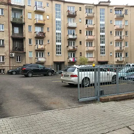 Hradec Králové Ap10 - Apartments 4U Brezinova 